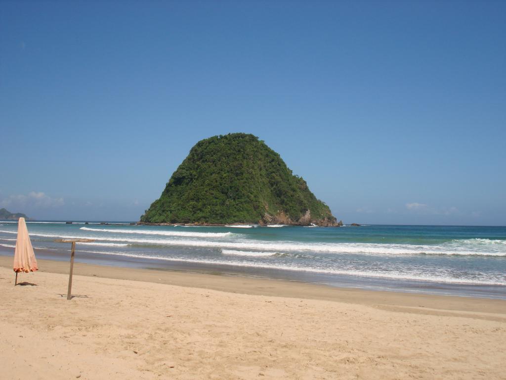 Thalia Homestay & Ijen Bromo Tour Banyuwangi (East Java) Exterior foto
