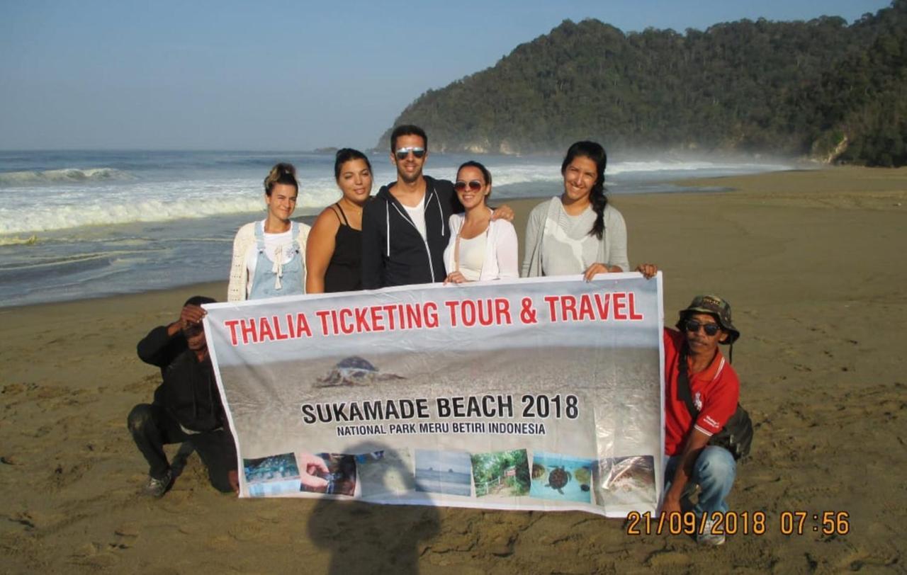 Thalia Homestay & Ijen Bromo Tour Banyuwangi (East Java) Exterior foto